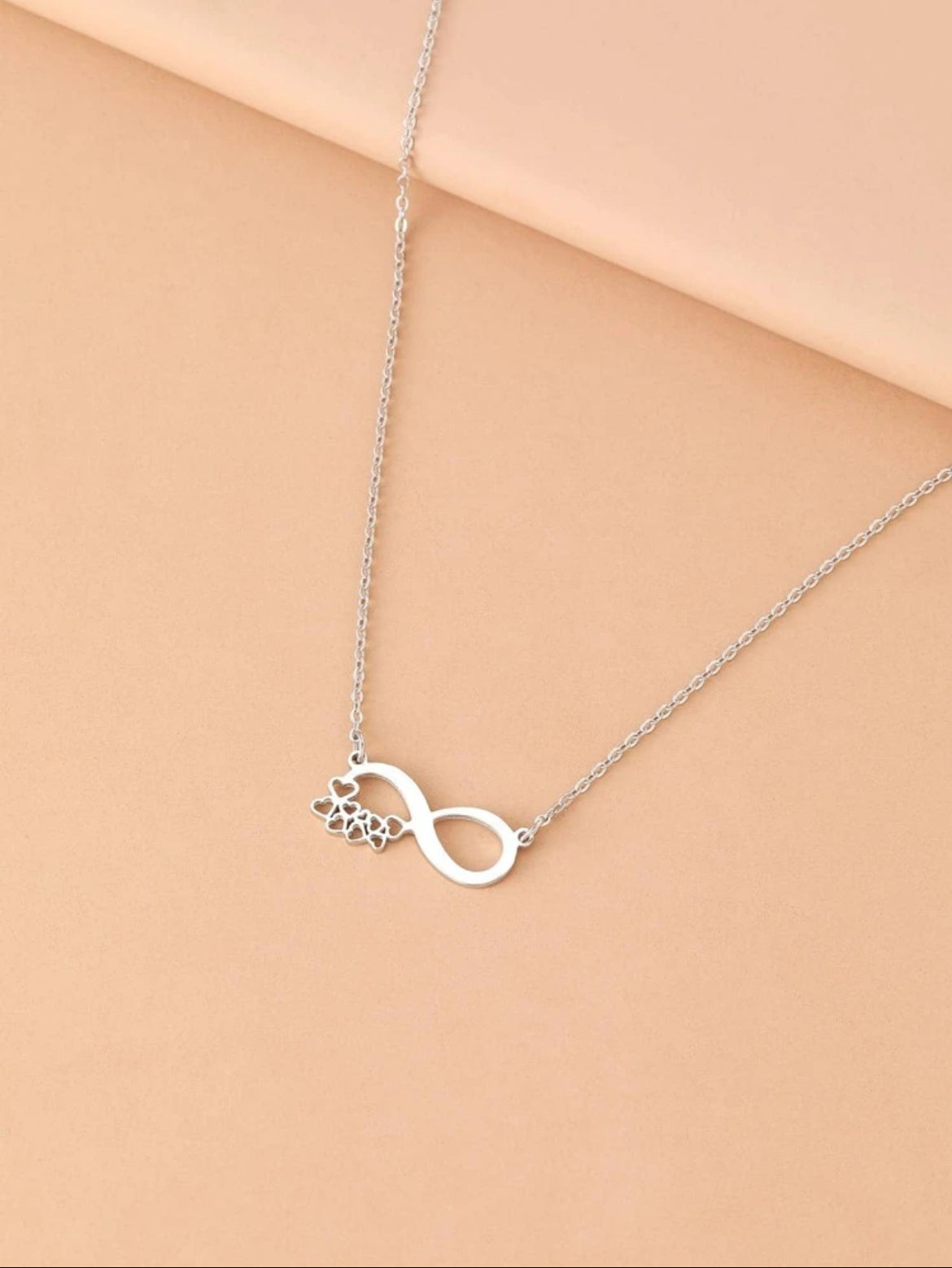 COLLIER INFINI